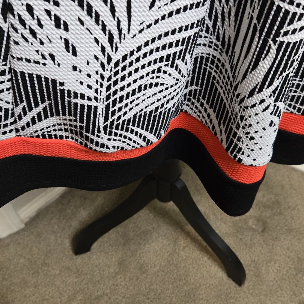 Signature by Robbie Bee - Large Dress - Pre-Owned - Picture 3 of 4